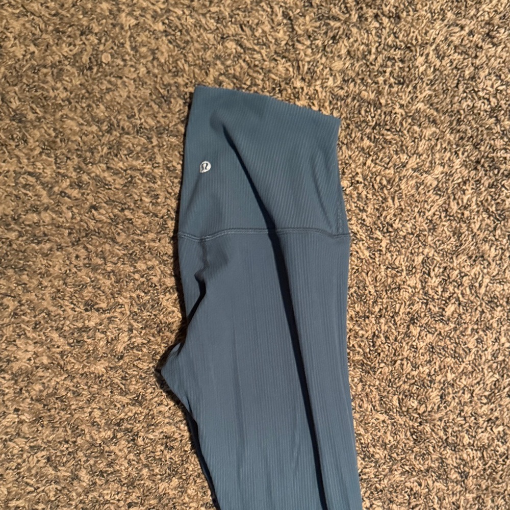 Lululemon ribbed align leggings